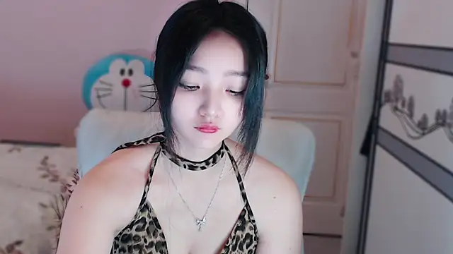 xiao-xiao-D online show from March 11, 2025, 7:26 am