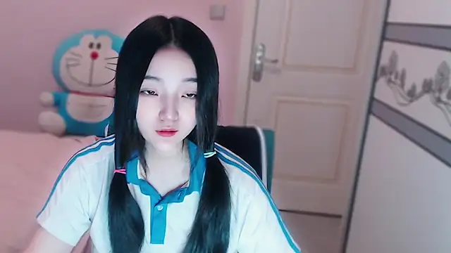 xiao-xiao-D online show from October 5, 2025, 6:34 am