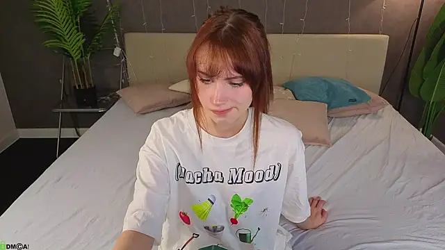 Mollly Rouge online show from April 29, 2026, 12:16 am