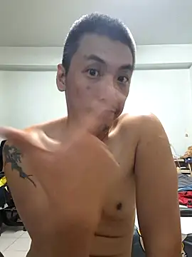 Snapshot of bb770504 chatting on December 25, 2024, 2:02 pm bb770504 online show from December 25, 2024, 2:02 pm