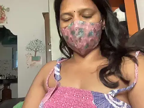 Tamil Sanjana  online show from September 21, 2025, 12:45 am