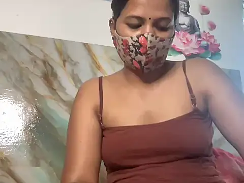 Tamil Sanjana  online show from October 12, 2025, 2:32 am