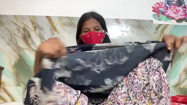 Snapshot of Tamil_Sanjana_ chatting on January 9, 2026, 12:57 am Tamil Sanjana online show from January 9, 2026, 12:57 am