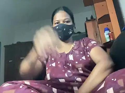 Snapshot of Tamil_Sanjana_ chatting on May 5, 2026, 12:51 am Tamil Sanjana online show from May 5, 2026, 12:51 am