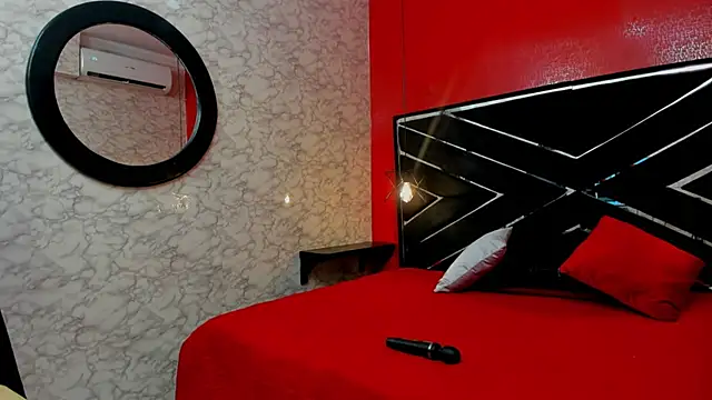 SEXY HOTTIE   online show from January 7, 2025, 3:23 pm