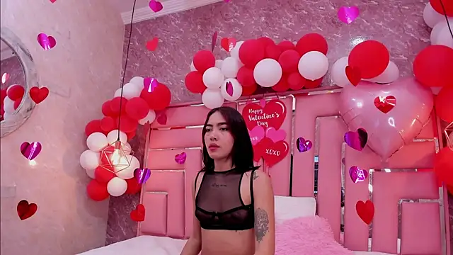 SEXY HOTTIE   online show from February 18, 2025, 12:28 pm