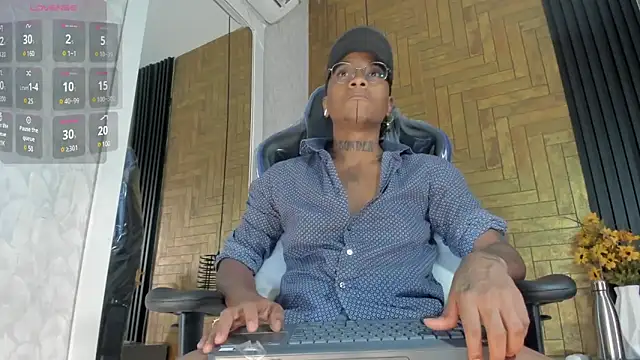 JhonyMiller  online show from January 16, 2025, 8:25 pm