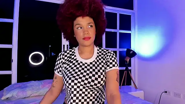 Snapshot of loladupont chatting on May 5, 2026, 3:03 am loladupont online show from May 5, 2026, 3:03 am