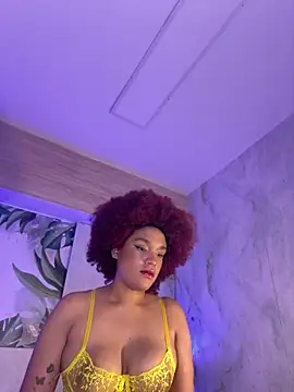 Snapshot of loladupont chatting on June 4, 2026, 2:50 am loladupont online show from June 4, 2026, 2:50 am
