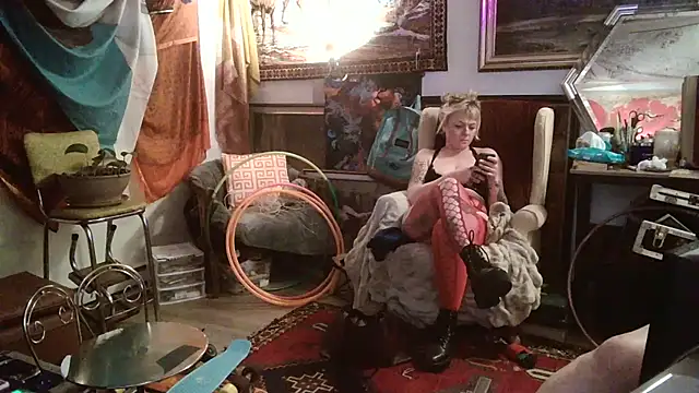 Snapshot of SilverandFox chatting on February 25, 2025, 9:42 am SilverandFox online show from February 25, 2025, 9:42 am