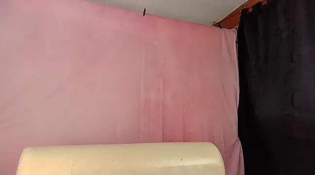 Snapshot of kattyandericc chatting on January 16, 2025, 5:12 pm kattyandericc online show from January 16, 2025, 5:12 pm