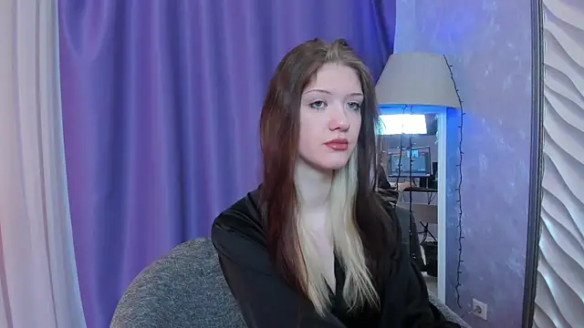 Snapshot of Lina_Vi chatting on January 5, 2025, 9:03 pm Lina Vi online show from January 5, 2025, 9:03 pm