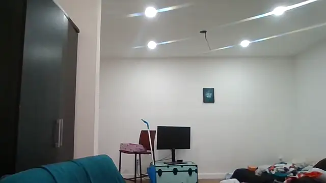 Kbaby337 online show from December 17, 2025, 1:00 am