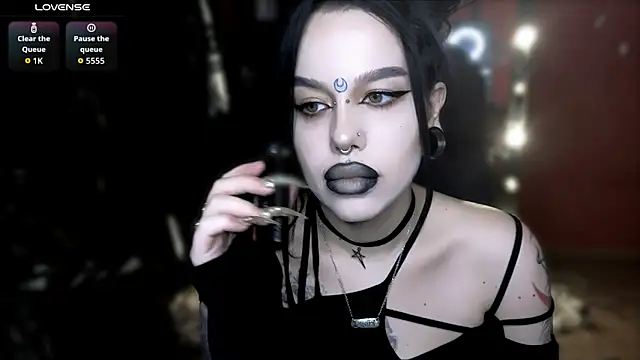 alexx succubus online show from April 5, 2026, 3:15 am