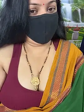 FlatVincy4 online show from October 12, 2025, 6:45 am