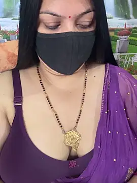 FlatVincy4 online show from October 26, 2025, 4:18 am