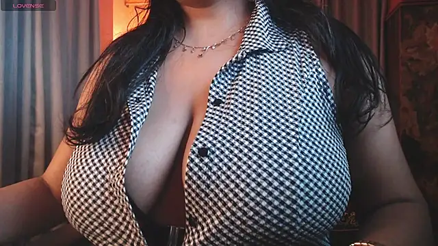 Snapshot of hot_menka chatting on July 28, 2026, 10:31 pm hot menka online show from July 28, 2026, 10:31 pm