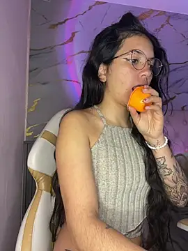 Rosita forever  online show from September 16, 2025, 1:56 pm