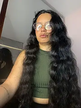 Snapshot of Rosita_forever_ chatting on June 3, 2026, 1:14 pm Rosita forever online show from June 3, 2026, 1:14 pm