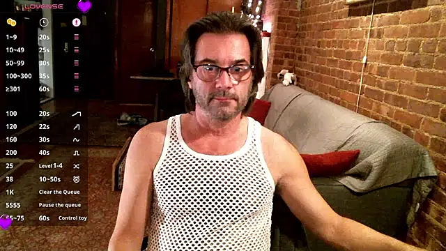 Snapshot of Johnny_Bottoms chatting on January 14, 2025, 11:05 pm Johnny Bottoms online show from January 14, 2025, 11:05 pm