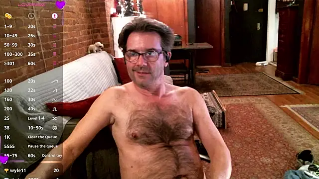 Snapshot of Johnny_Bottoms chatting on March 20, 2025, 1:13 am Johnny Bottoms online show from March 20, 2025, 1:13 am