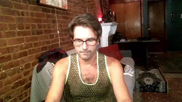 Snapshot of Johnny_Bottoms chatting on October 3, 2025, 9:12 pm Johnny Bottoms online show from October 3, 2025, 9:12 pm