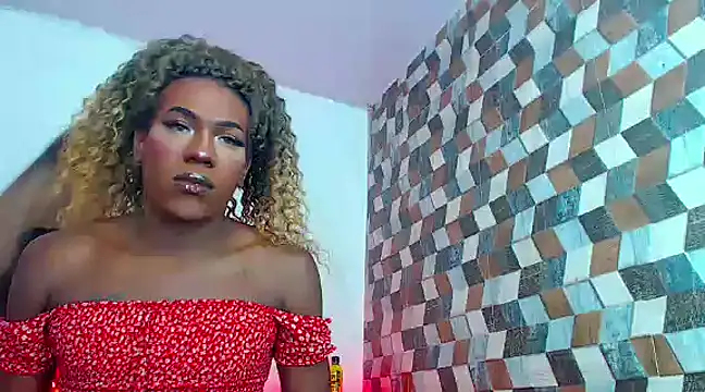 Snapshot of newgroupxxx chatting on February 2, 2025, 8:08 pm newgroupxxx online show from February 2, 2025, 8:08 pm