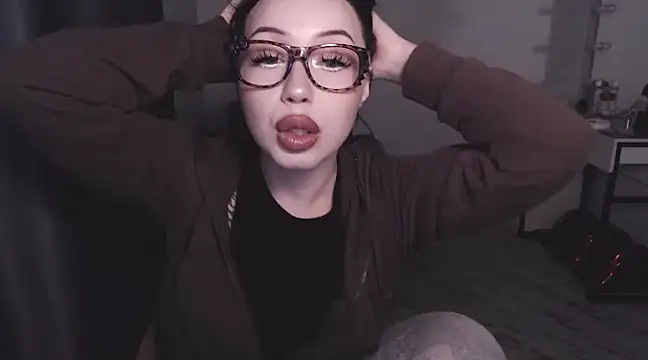 MoranaMissGod online show from January 6, 2025, 1:08 pm