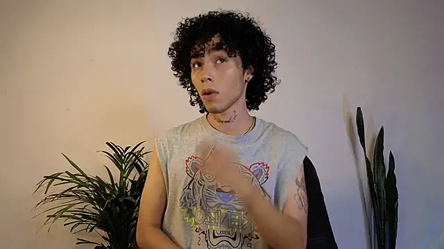 seven7xis online show from December 22, 2024, 8:16 am