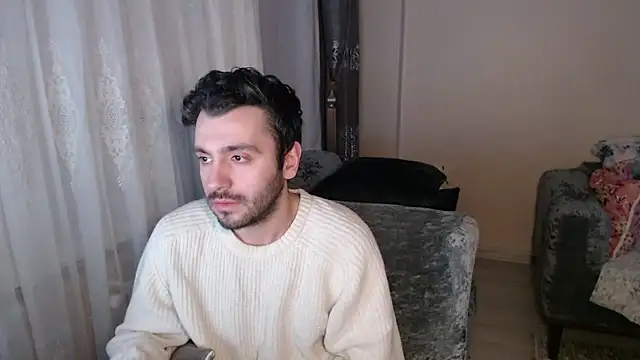 handsomeee04 online show from April 18, 2026, 8:53 pm