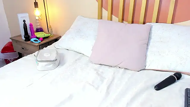 Nicole Angels  online show from January 16, 2026, 7:51 pm