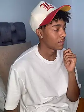 Boy cock18 online show from February 17, 2025, 6:31 am