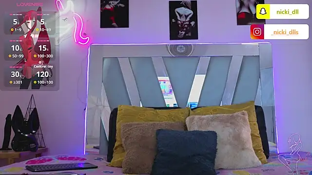 supradoll online show from September 24, 2025, 5:49 pm