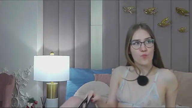 SashaMeow online show from March 22, 2025, 7:20 pm