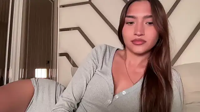 MilenaMilven online show from November 19, 2025, 7:36 pm