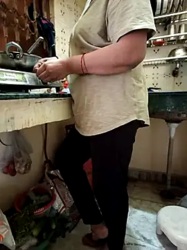 Soniya 444 online show from February 25, 2025, 4:35 am