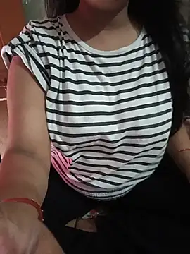 Snapshot of Soniya_444 chatting on July 4, 2026, 11:05 am Soniya 444 online show from July 4, 2026, 11:05 am