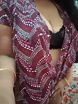 Snapshot of Soniya_444 chatting on July 31, 2026, 11:42 am Soniya 444 online show from July 31, 2026, 11:42 am