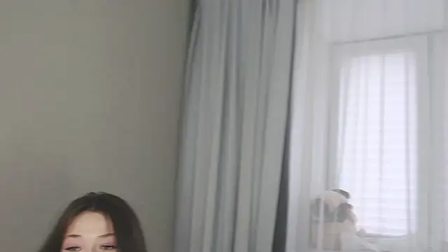 Snapshot of eva_varnerr chatting on February 2, 2025, 11:40 am eva varnerr online show from February 2, 2025, 11:40 am