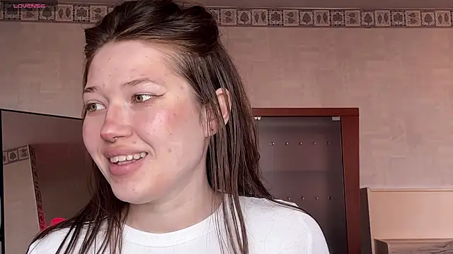 eva varnerr online show from April 19, 2026, 1:54 pm