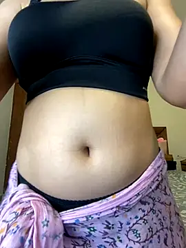 Snapshot of ahista chatting on September 16, 2025, 7:04 pm ahista online show from September 16, 2025, 7:04 pm