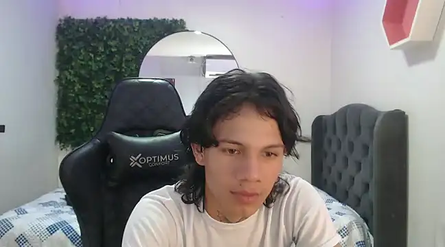 andy dan18 online show from January 29, 2025, 1:49 pm