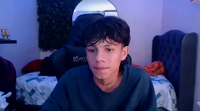 andy dan18 online show from March 5, 2025, 1:52 am