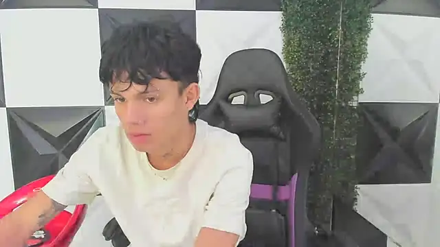 andy dan18 online show from September 19, 2025, 5:57 pm