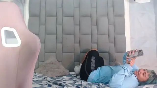 andy dan18 online show from November 7, 2025, 3:34 pm