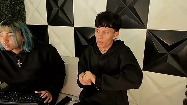 andy dan18 online show from November 16, 2025, 6:35 pm