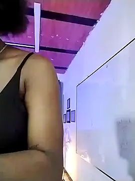 nikkystorm1  online show from January 30, 2025, 2:04 pm