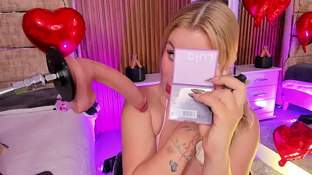 LolaAngellx online show from February 14, 2026, 9:00 pm