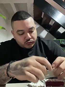 El Titan1998 online show from January 18, 2025, 1:29 pm