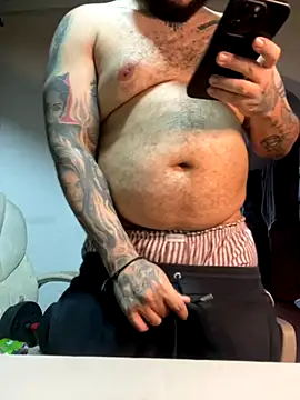 El Titan1998 online show from October 14, 2025, 10:21 pm